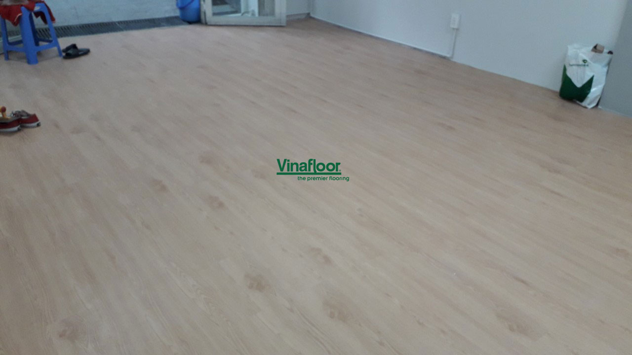 sàn nhựa giả gỗ SPC1134 căn hộ Saigon Pearl Nguyễn Hữu Cảnh