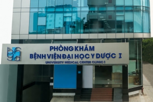 Công trình thi công sàn Karmeen tại Phòng Khám Bệnh Viện Đại Học Y Dược 1 